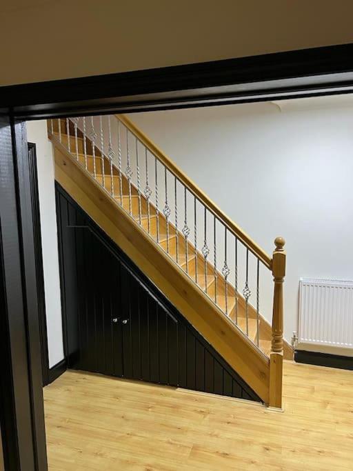 Cheerful 3 Bed House With Free Parking. Nottingham Exterior photo